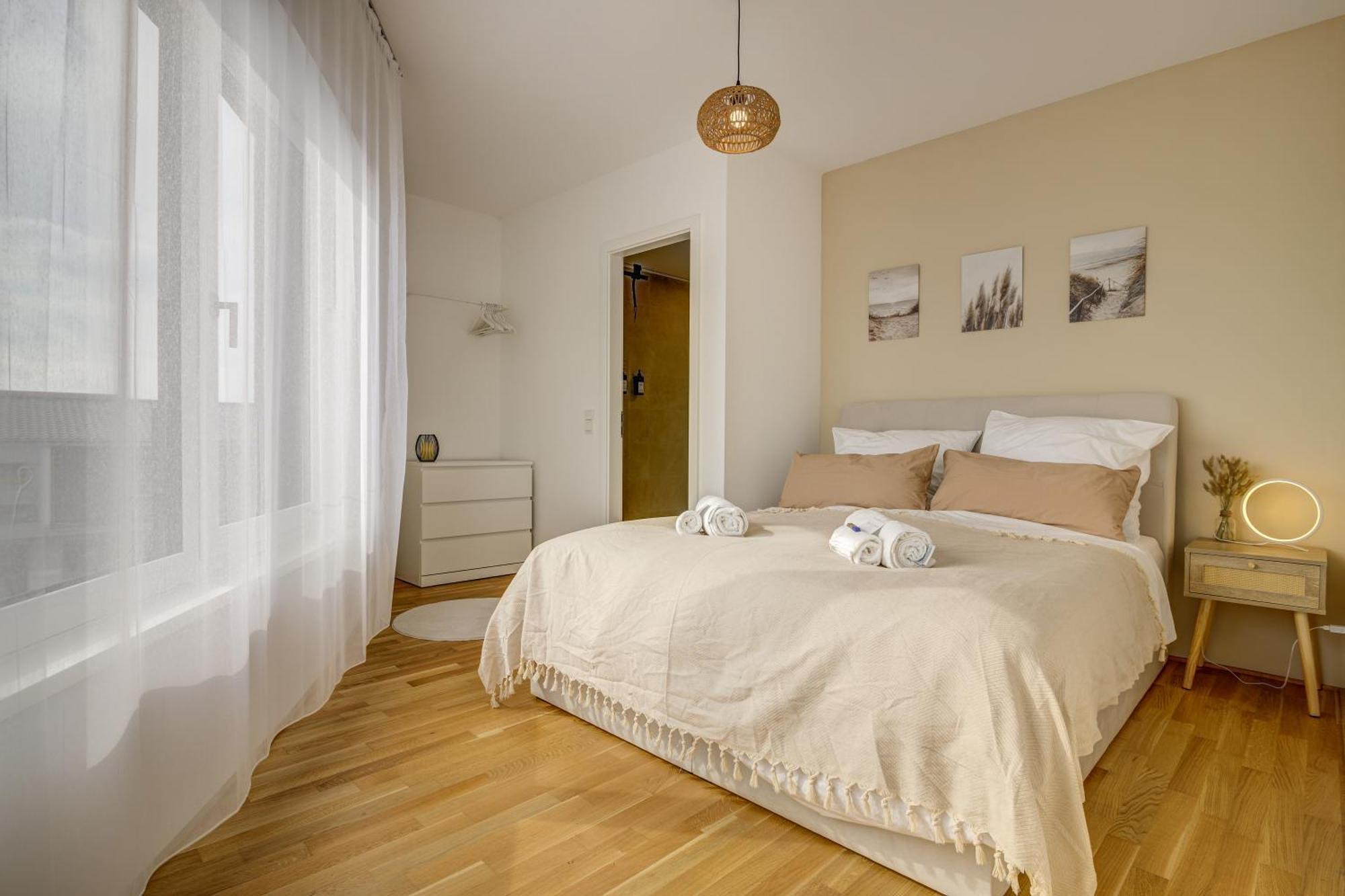 Exklusive 3-Zimmer Luxus-Maisonette In Hochheim - Naehe Frankfurt Flughafen, Wiesbaden Und Mainz Hochheim am Main Dış mekan fotoğraf
