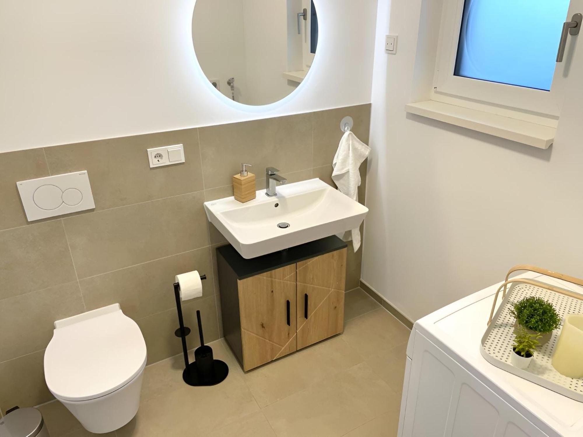 Exklusive 3-Zimmer Luxus-Maisonette In Hochheim - Naehe Frankfurt Flughafen, Wiesbaden Und Mainz Hochheim am Main Dış mekan fotoğraf
